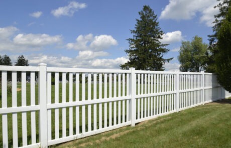 kmfence-vinyl-fence-002